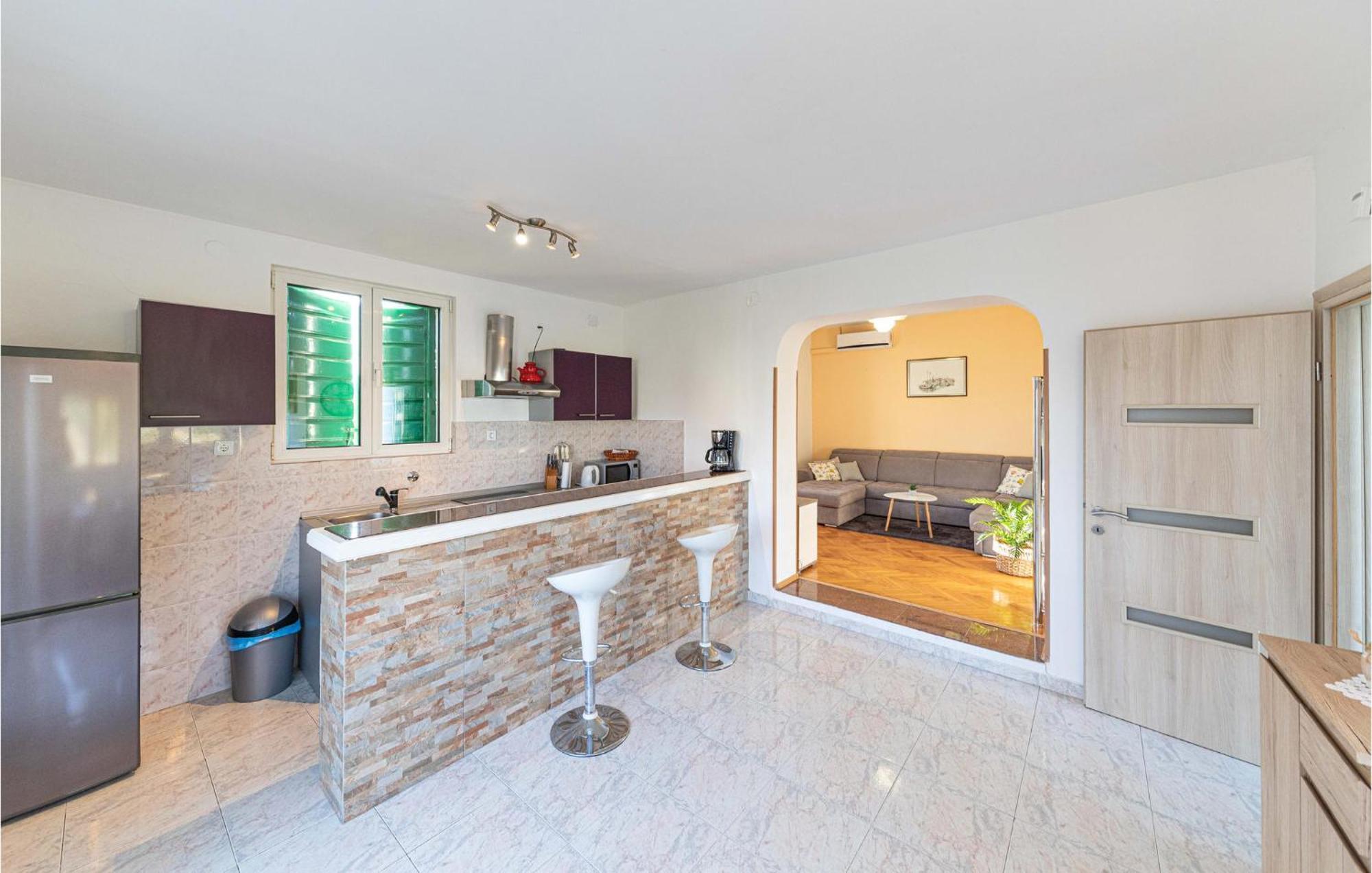 Lovely Apartment In Kastel Kambelovac With Wifi Kaštela 외부 사진