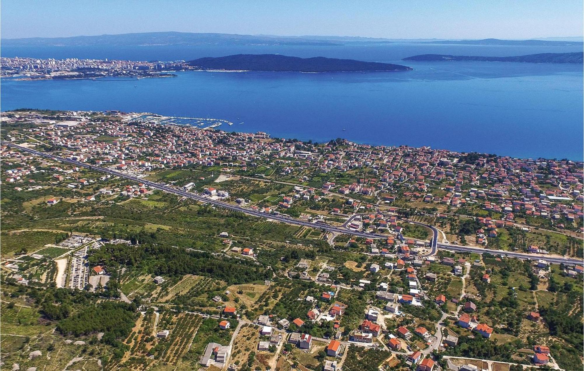 Lovely Apartment In Kastel Kambelovac With Wifi Kaštela 외부 사진